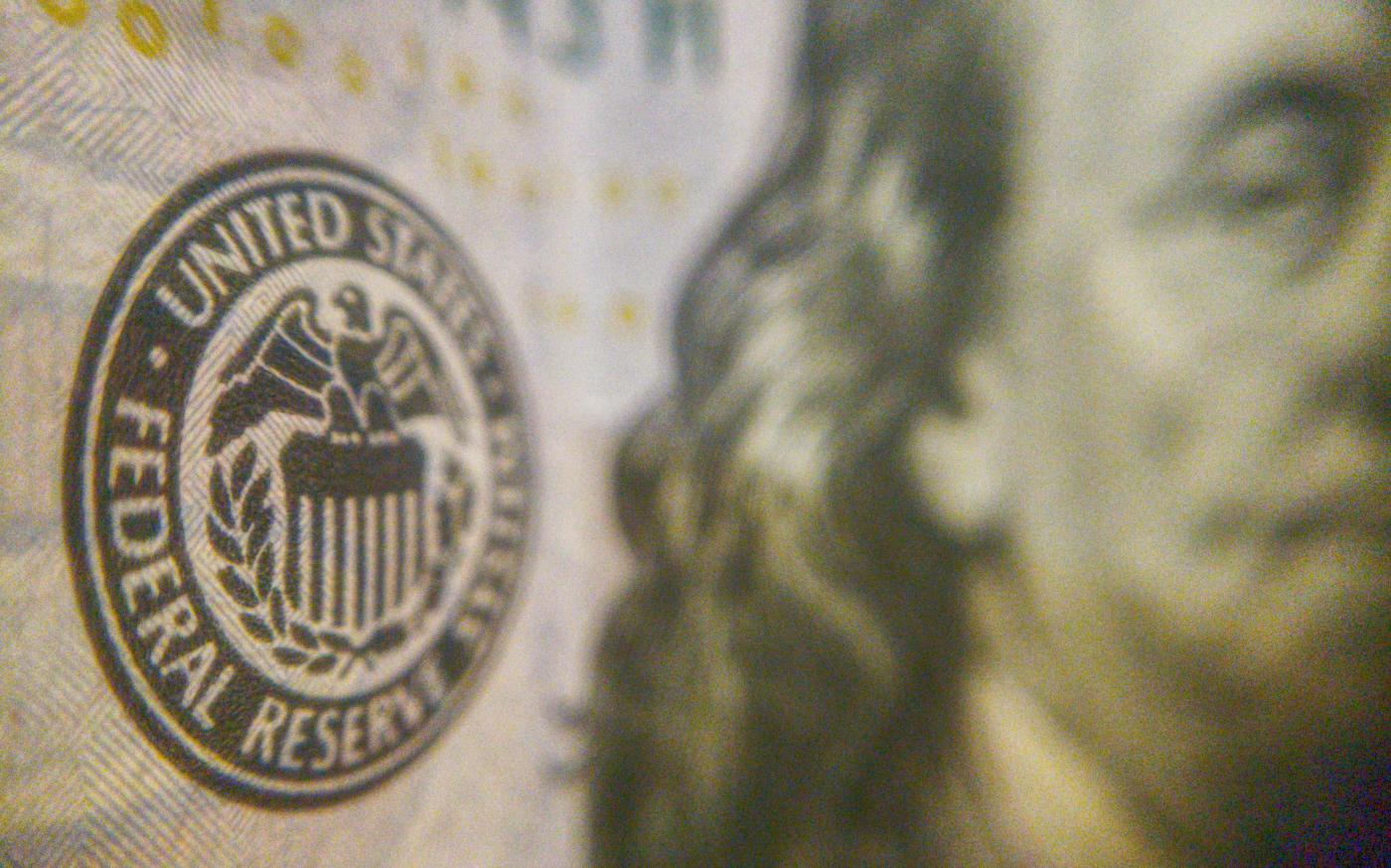 united states of america banknote by Joshua Hoehne courtesy of Unsplash.