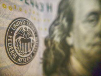 united states of america banknote by Joshua Hoehne courtesy of Unsplash.